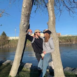 Meet your Posher, Esperanza